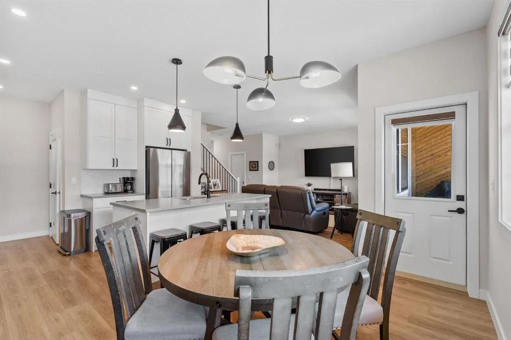 201 Cooperswood Green SW, #204