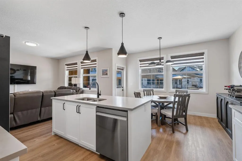201 Cooperswood Green SW, #204
