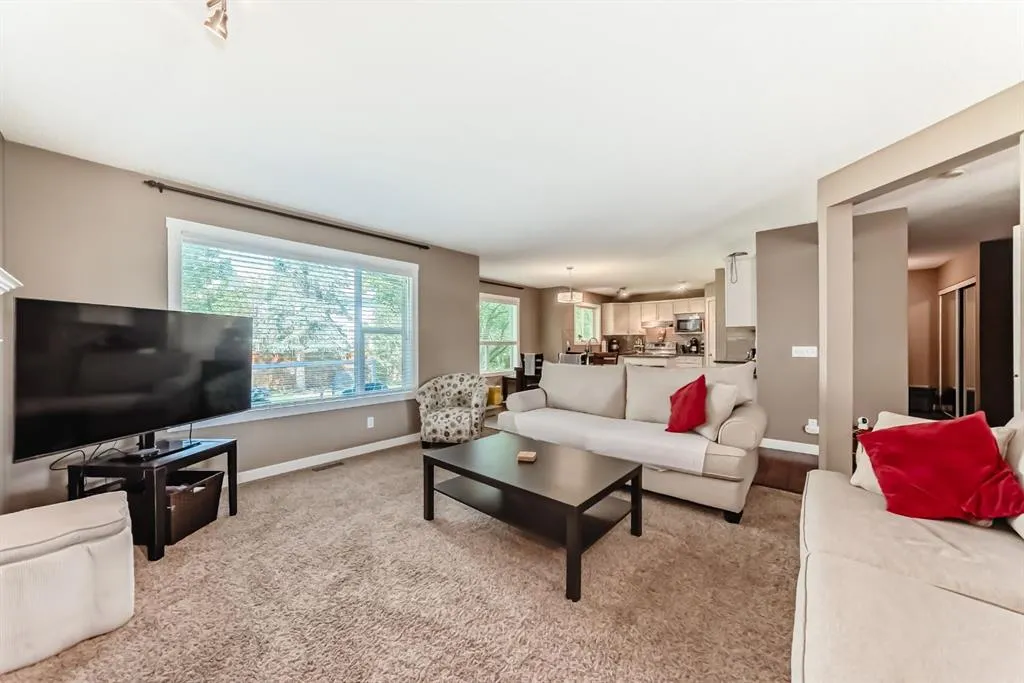 156 Westcreek Pond