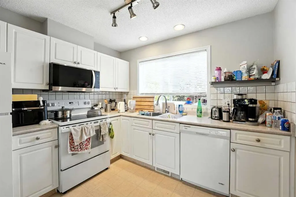 116 Prestwick Acres Lane SE