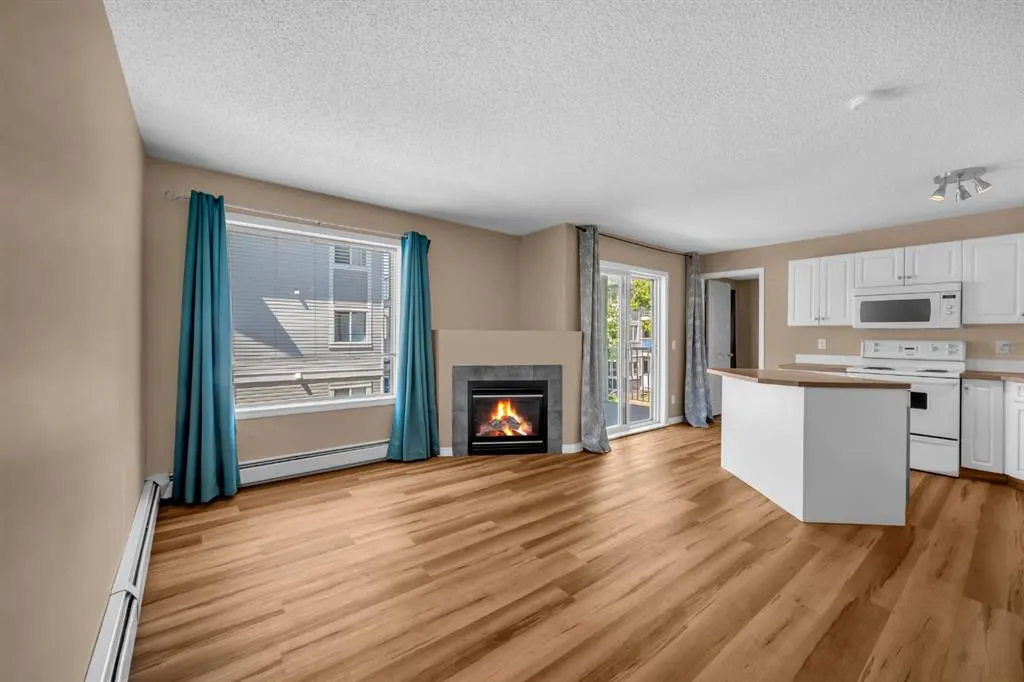 4204 Valleyview Park SE, #204