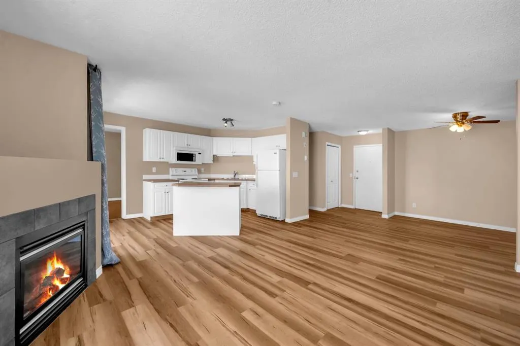 4204 Valleyview Park SE, #204