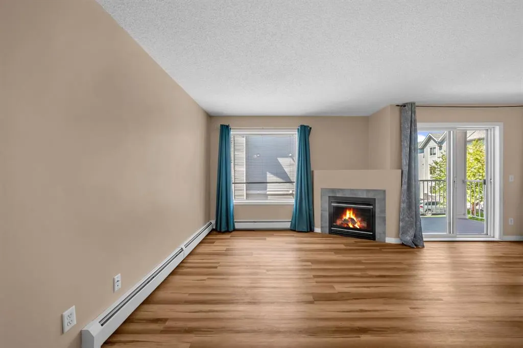4204 Valleyview Park SE, #204