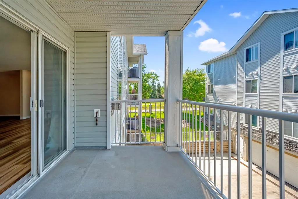 4204 Valleyview Park SE, #204