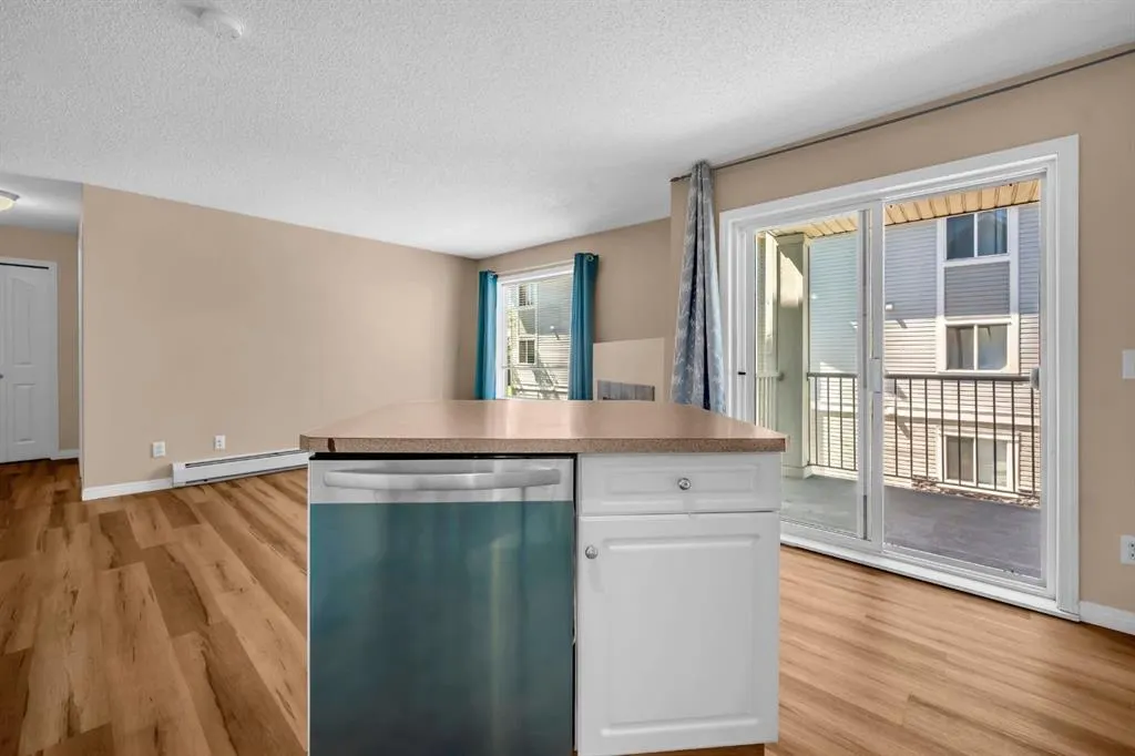 4204 Valleyview Park SE, #204
