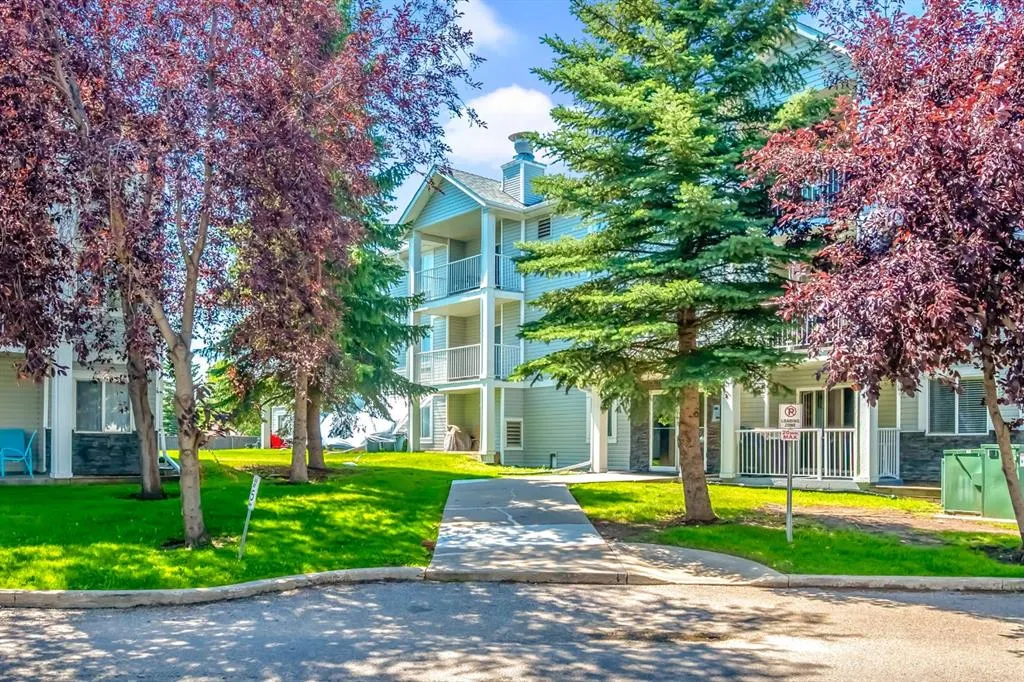 4204 Valleyview Park SE, #204