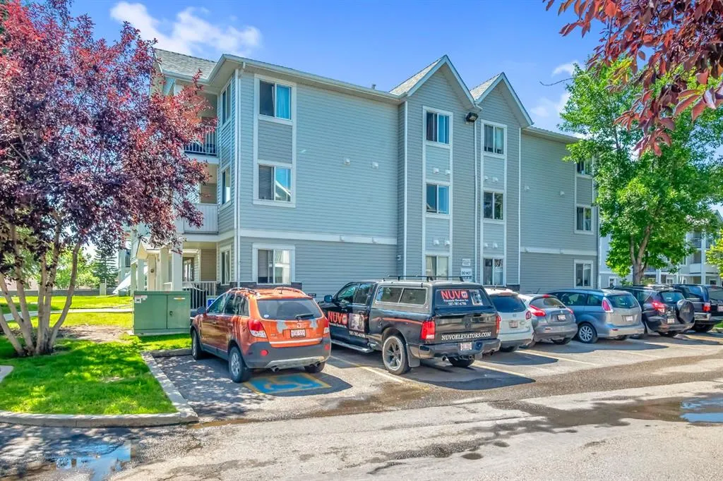 4204 Valleyview Park SE, #204