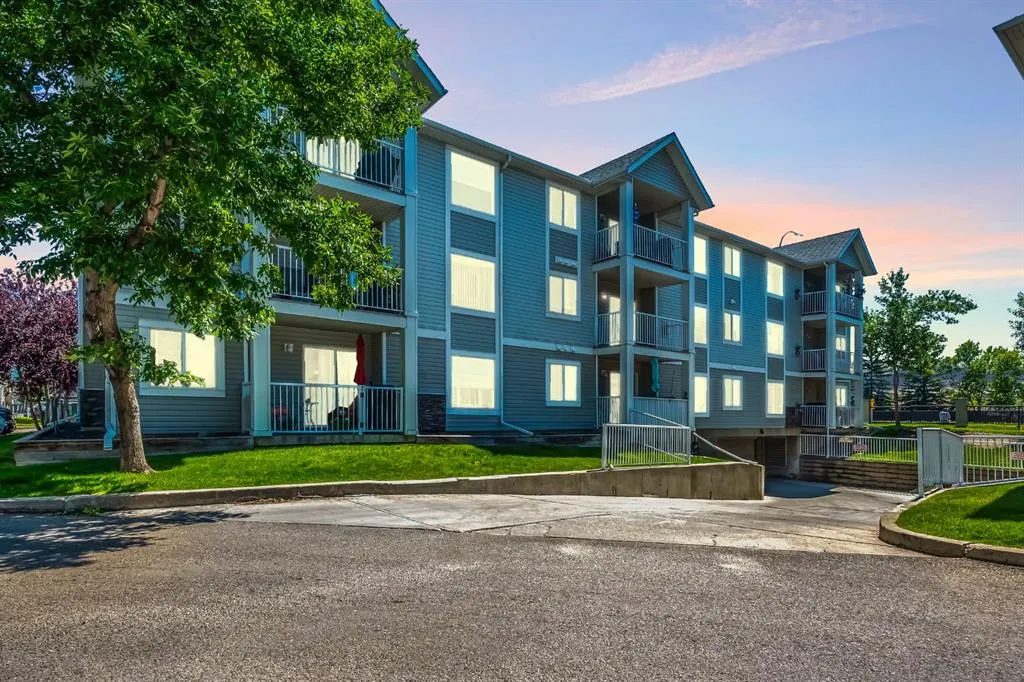 4204 Valleyview Park SE, #204