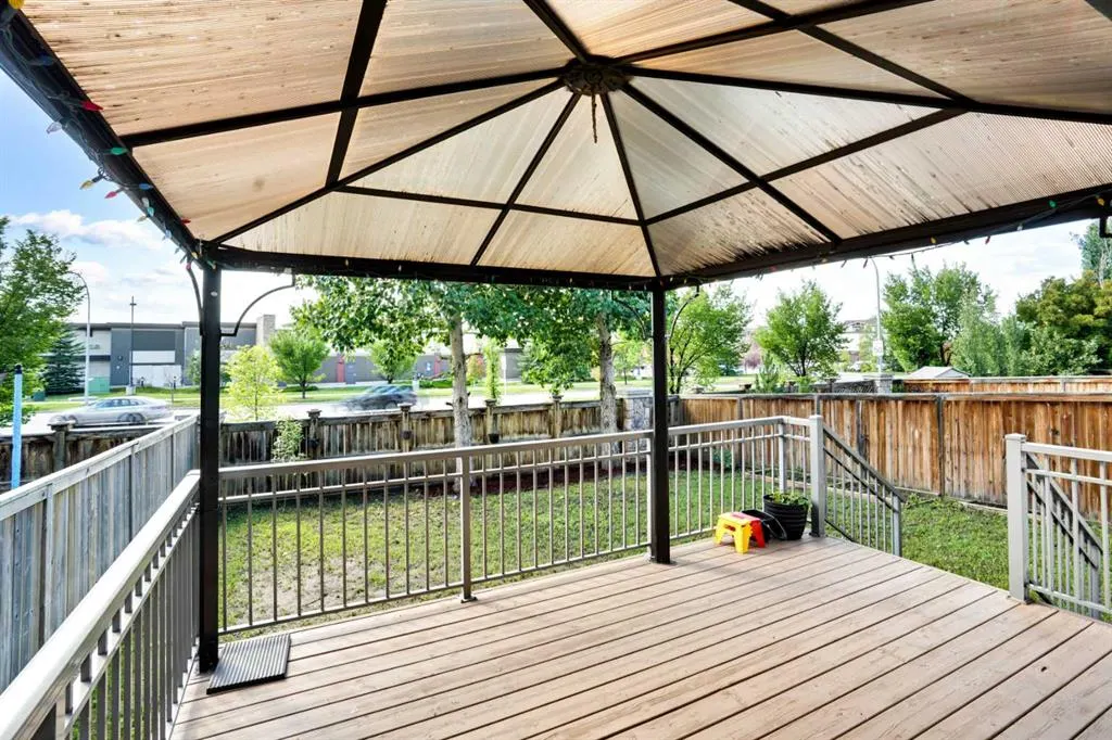 100 Cranberry Circle SE
