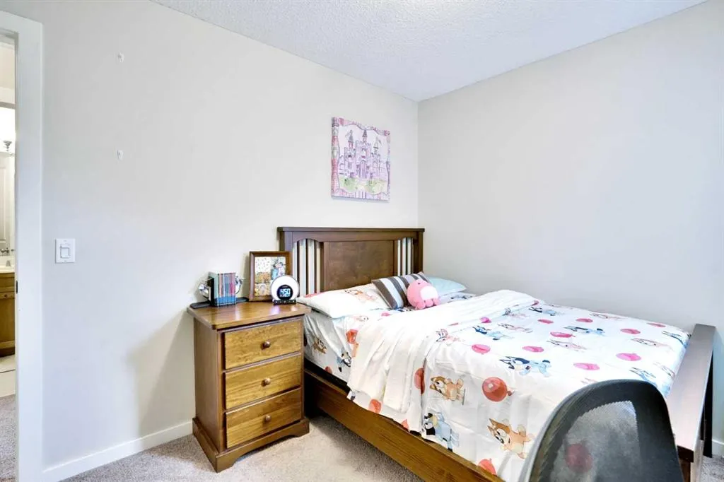 100 Cranberry Circle SE
