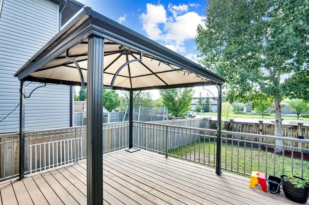 100 Cranberry Circle SE