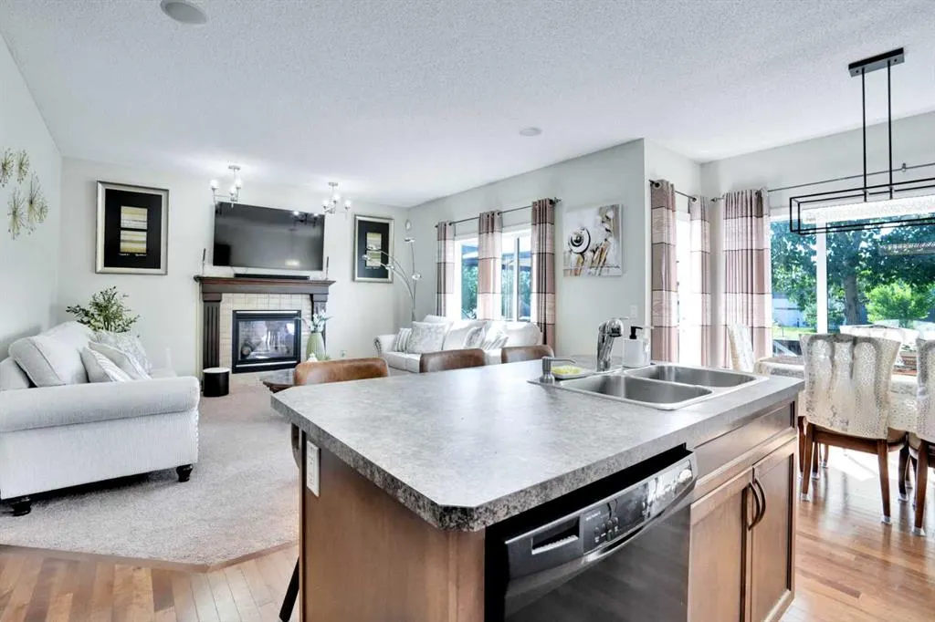 100 Cranberry Circle SE