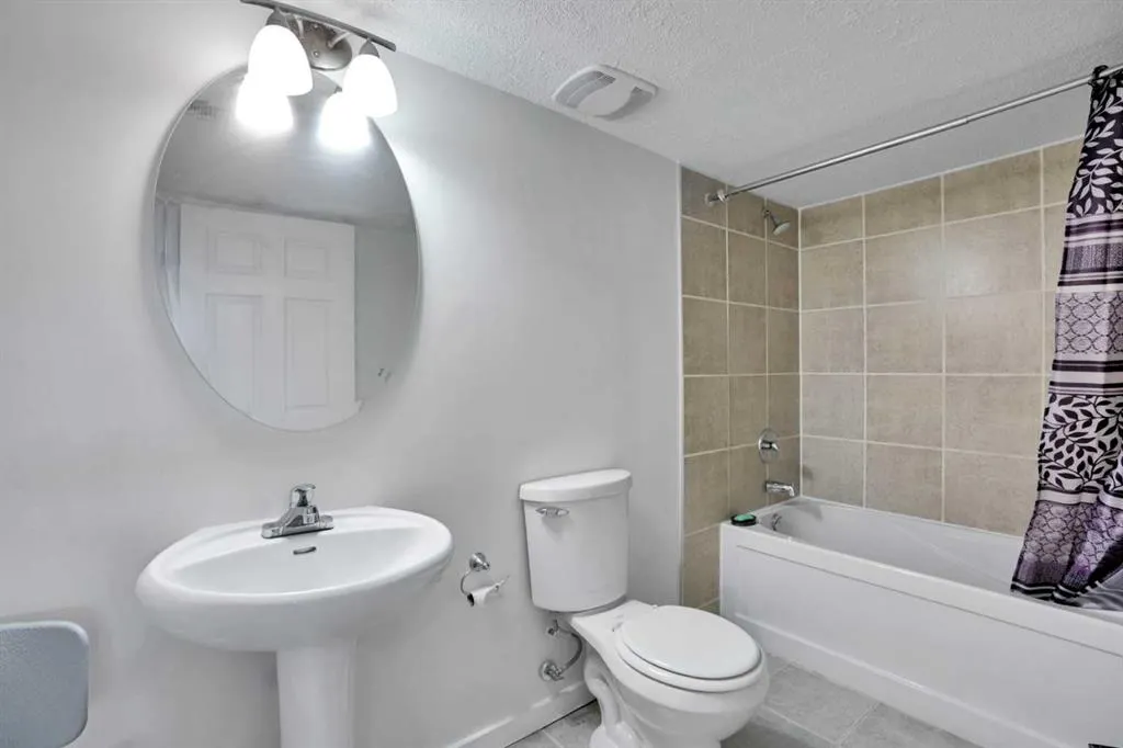 100 Cranberry Circle SE