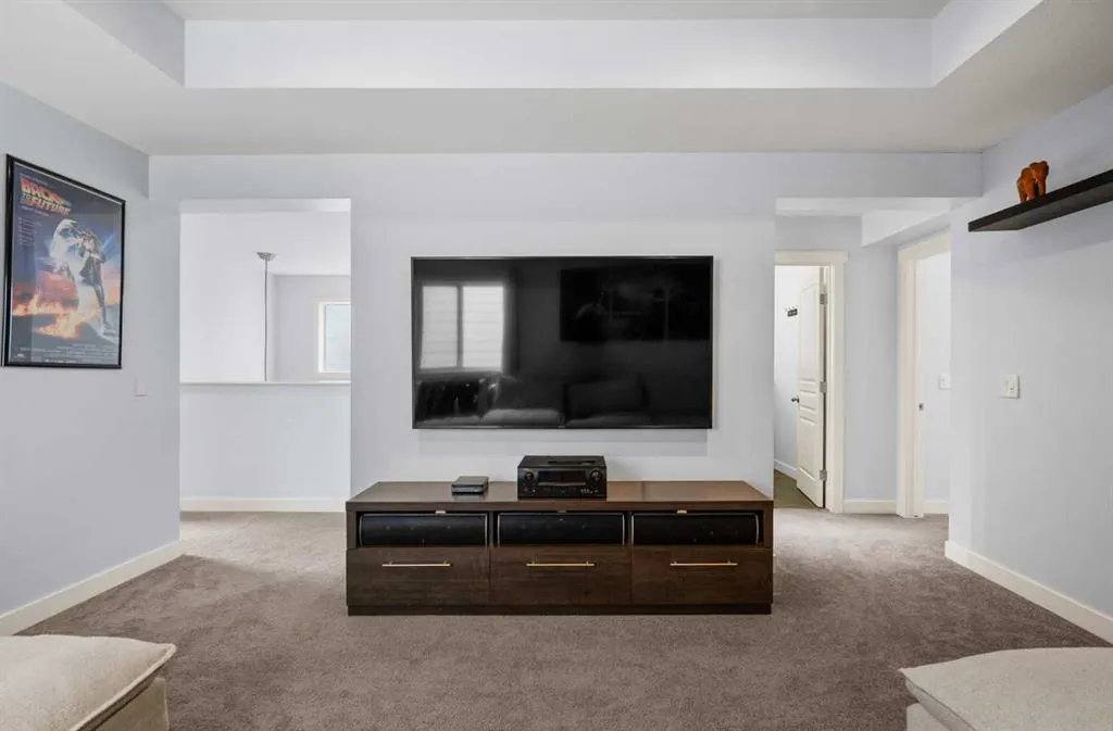 20 Mahogany Heath SE