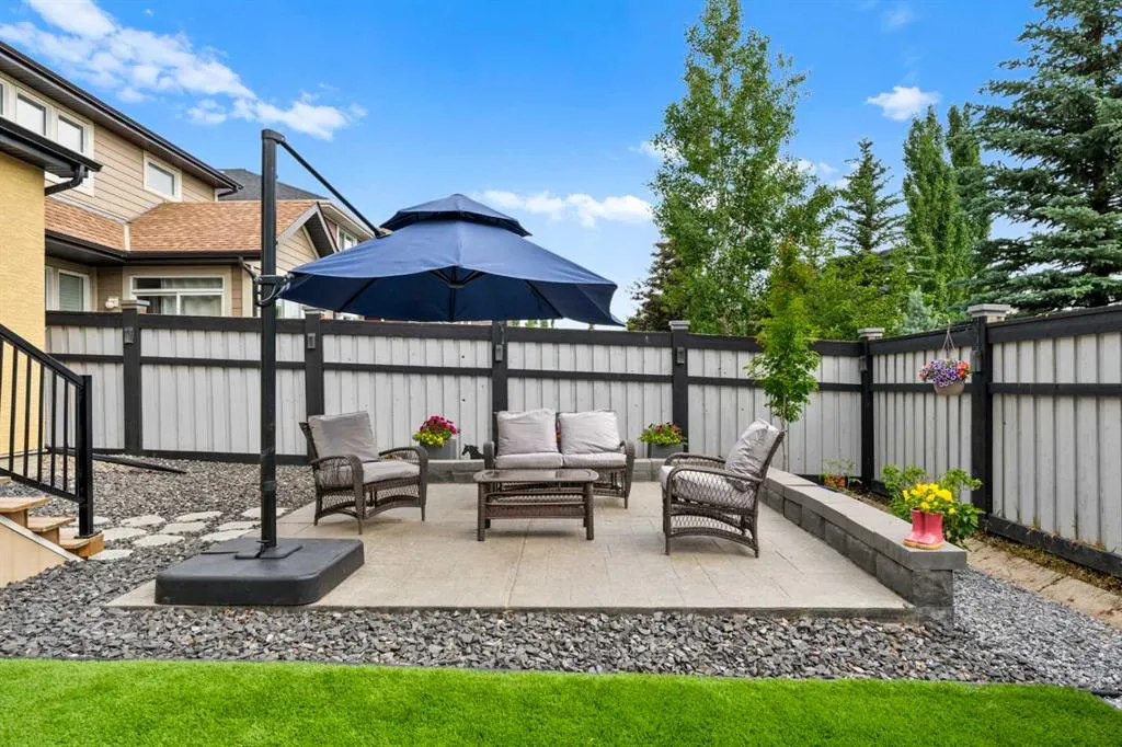 20 Mahogany Heath SE