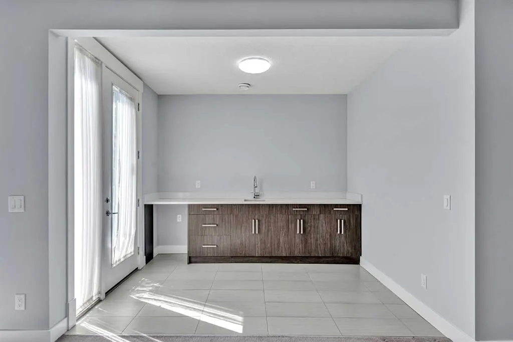 197 Kinniburgh Circle