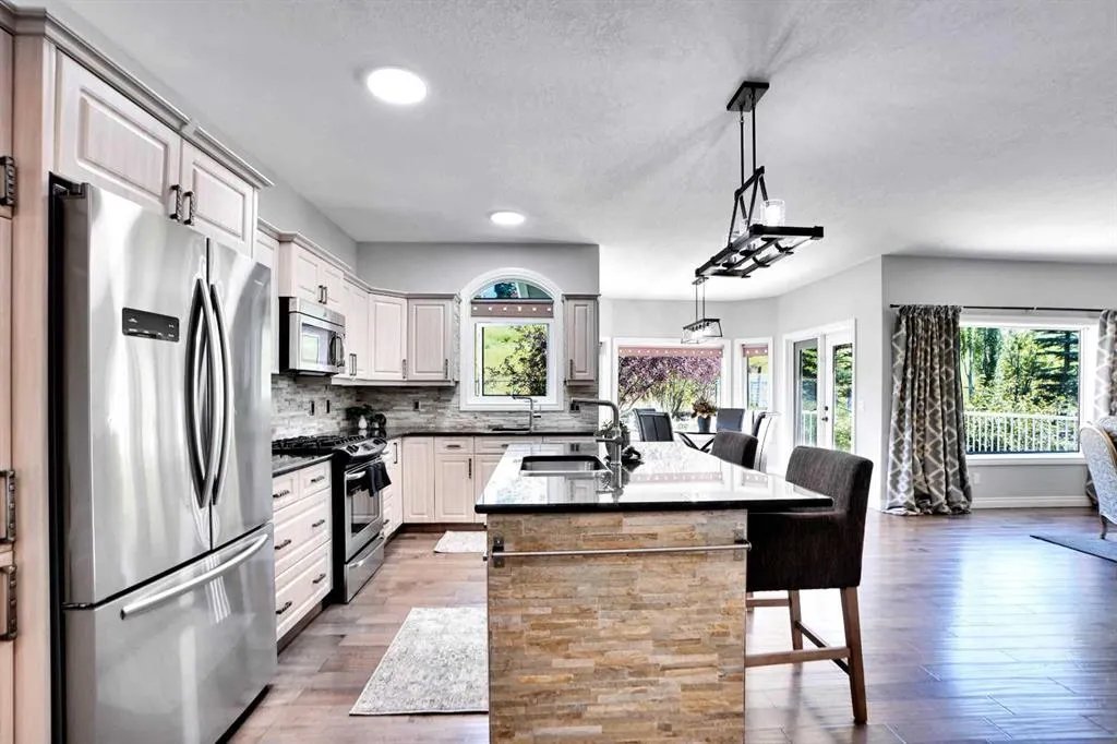 187 Gleneagles View
