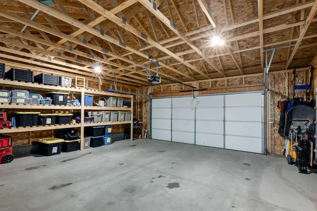 34 LAWRENCE Green SE