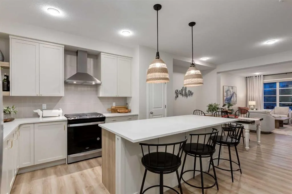 34 LAWRENCE Green SE