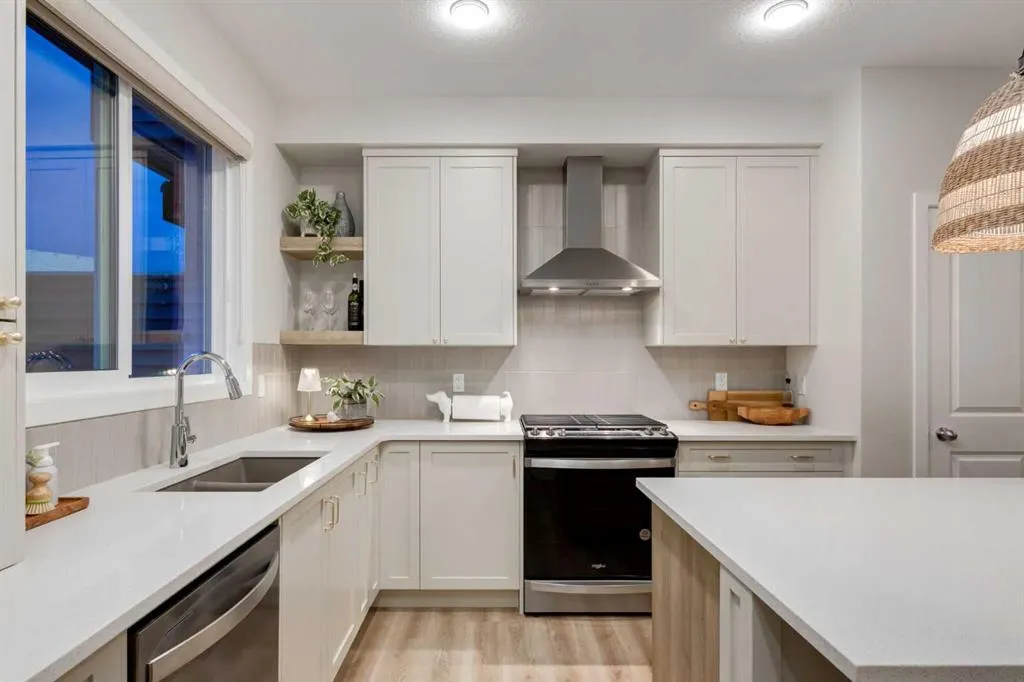 34 LAWRENCE Green SE