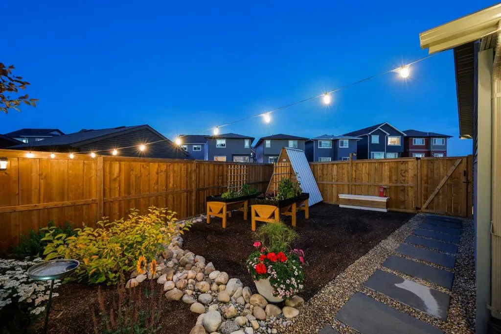 34 LAWRENCE Green SE