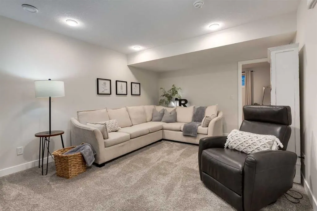 34 LAWRENCE Green SE
