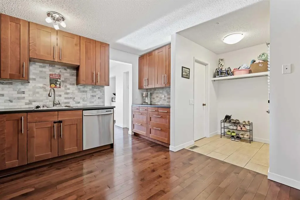 5625 Silverdale Drive NW, #67
