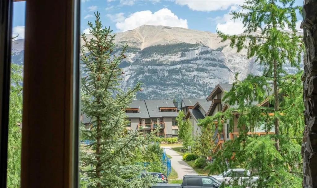 106 Stewart Creek Landing, #205