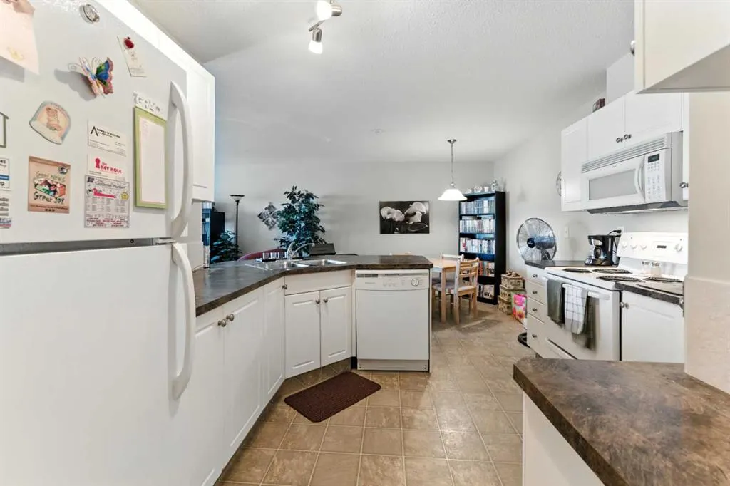 3730 50 Avenue, #305
