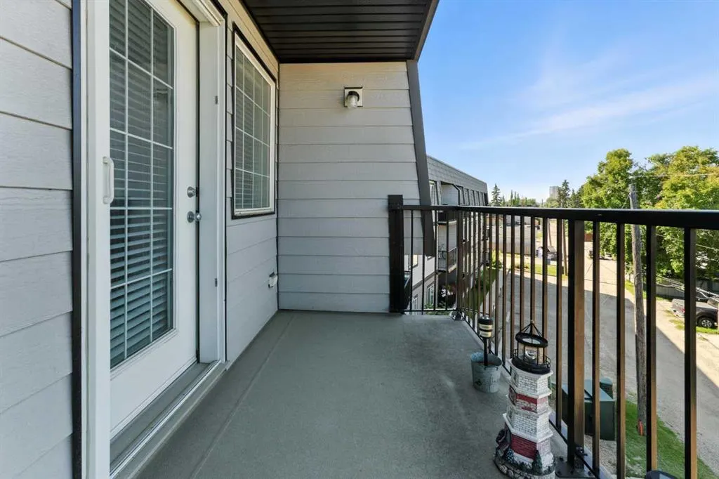 3730 50 Avenue, #305