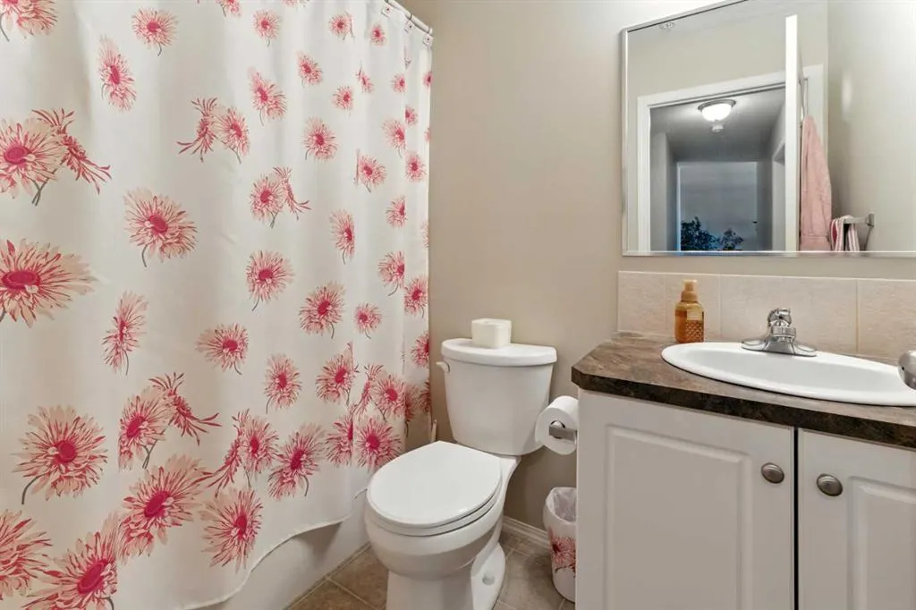 3730 50 Avenue, #305