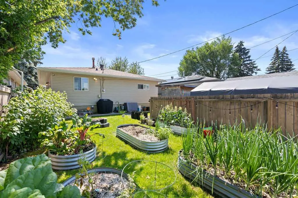 148 Dover Ridge Bay SE