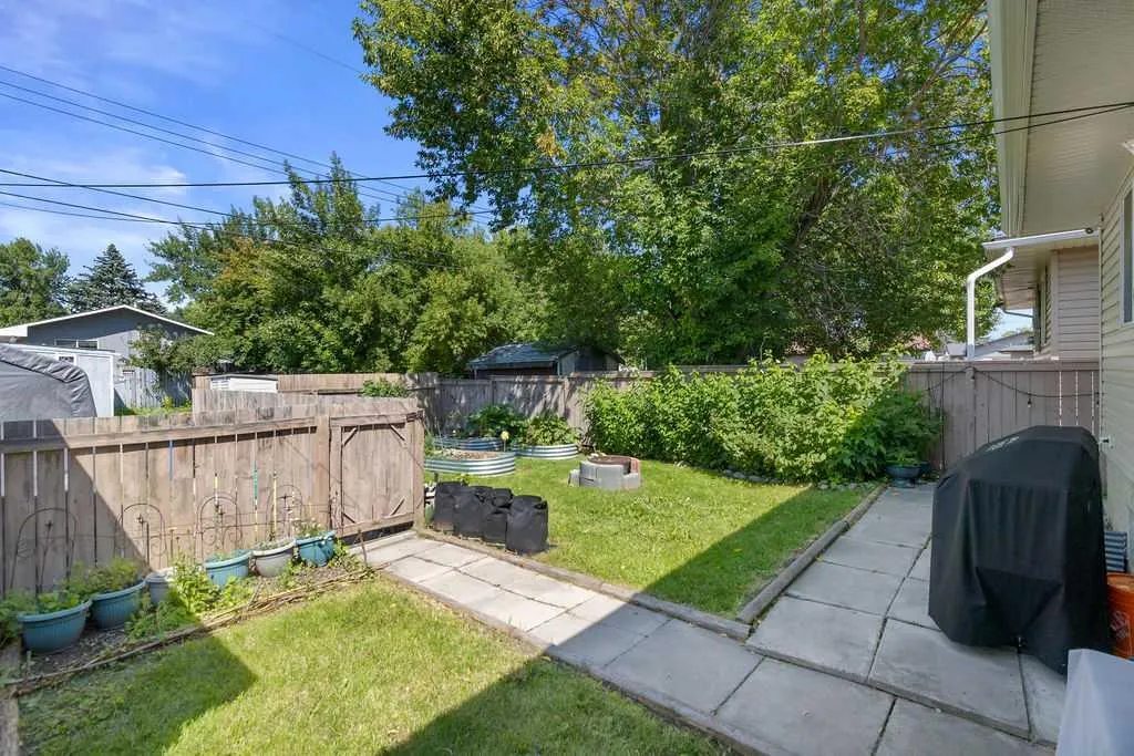 148 Dover Ridge Bay SE