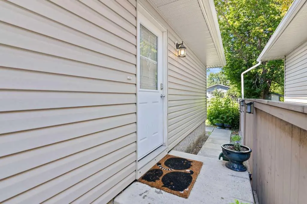 148 Dover Ridge Bay SE