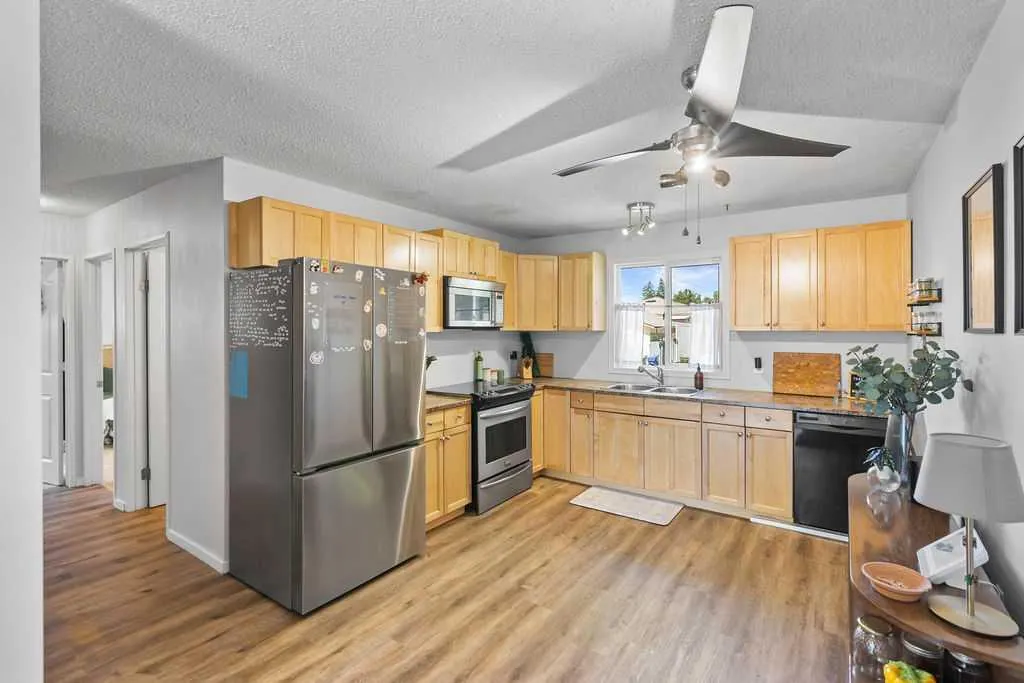 148 Dover Ridge Bay SE