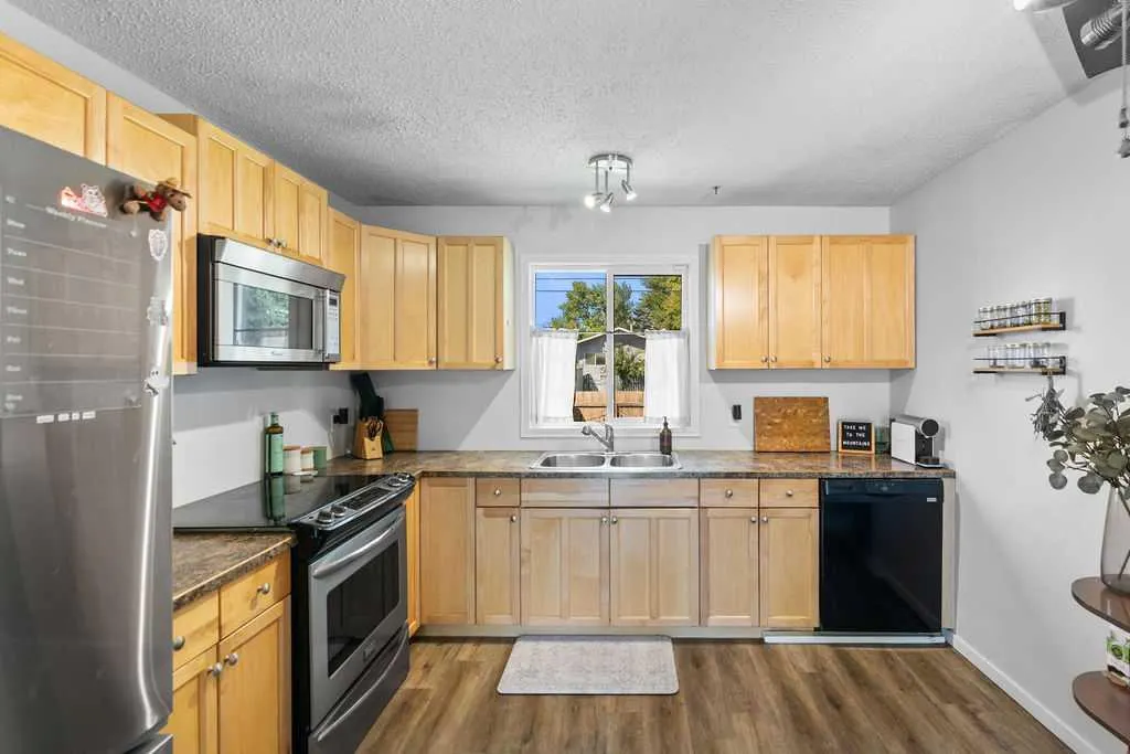148 Dover Ridge Bay SE