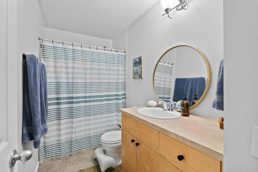 148 Dover Ridge Bay SE