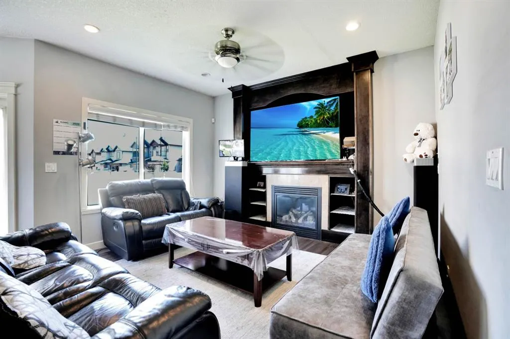 128 Taralake Common NE