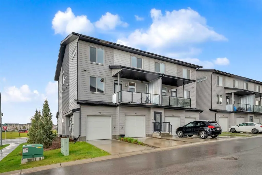 315 Redstone NE, #201