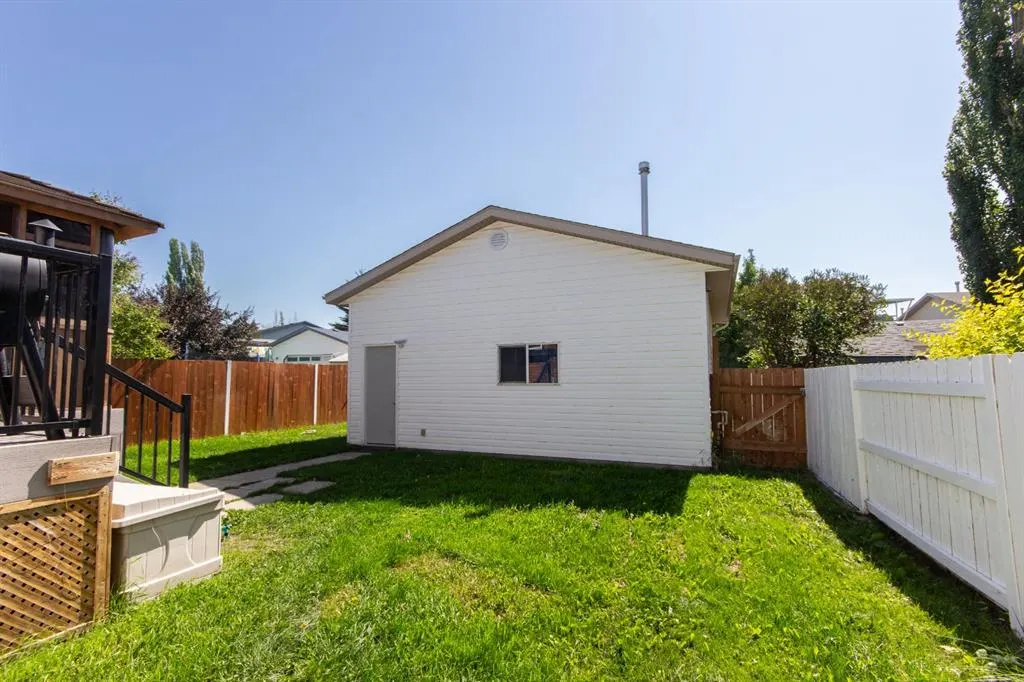 127 Ellenwood Drive