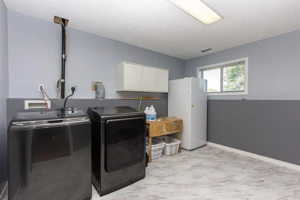 127 Ellenwood Drive