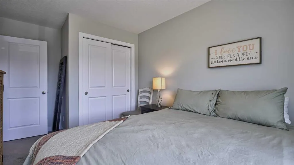 135 Reunion Loop NW