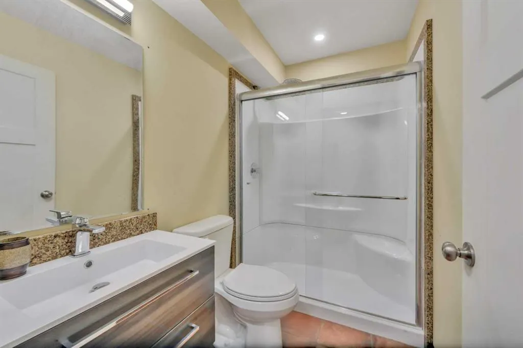 5301 Windward Place, #5