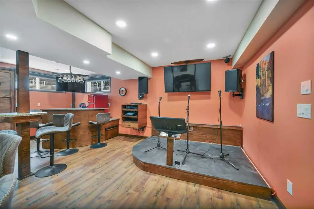 5301 Windward Place, #5
