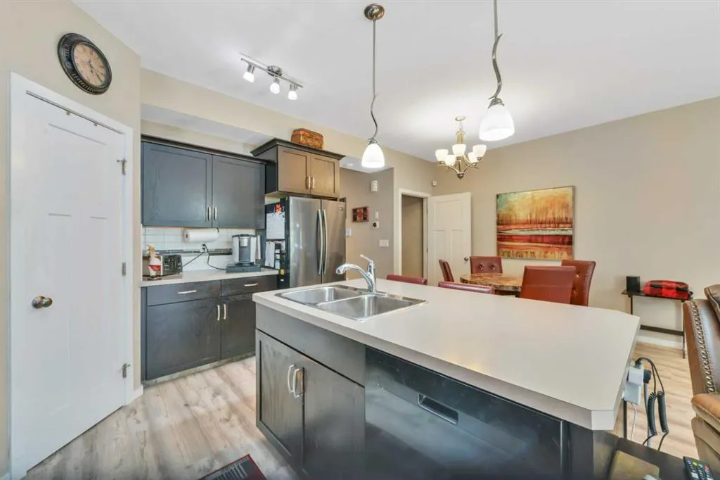 5301 Windward Place, #5