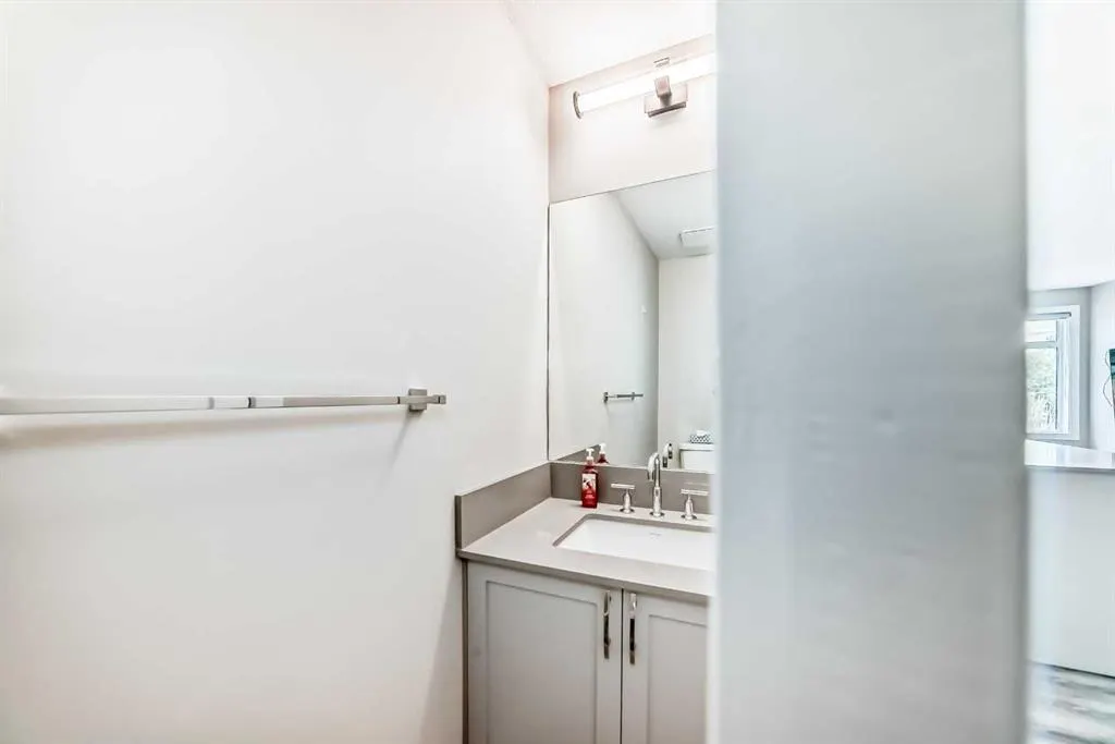 1702 17 Avenue SW, #115