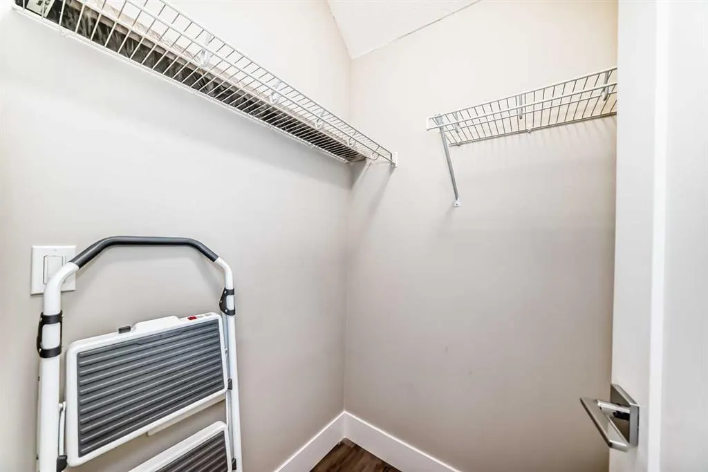 1702 17 Avenue SW, #115