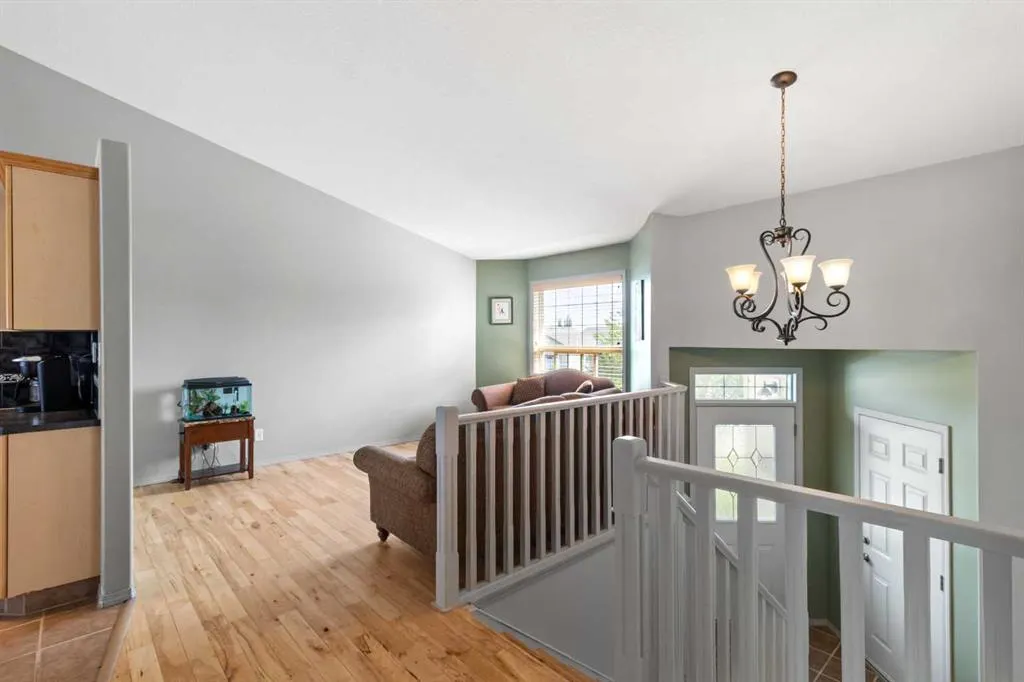 57 Pine Crescent