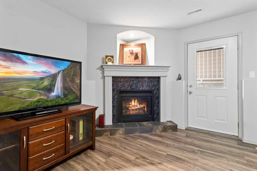 57 Pine Crescent