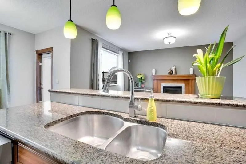 117 Walden Square SE